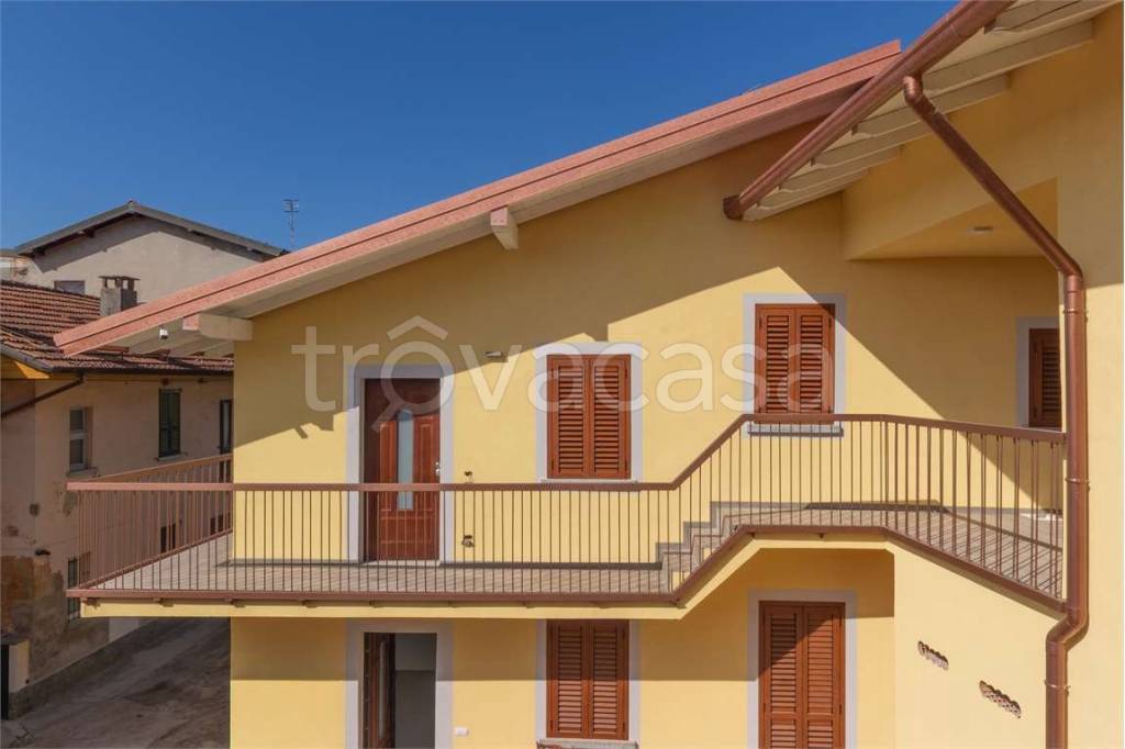 appartamento in vendita a Besozzo