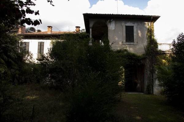 casa indipendente in vendita a Besozzo