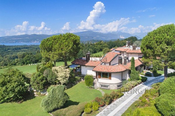 casa indipendente in vendita a Besozzo