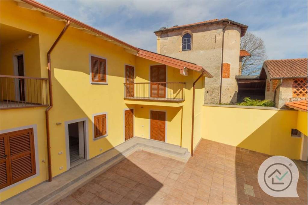 appartamento in vendita a Besozzo