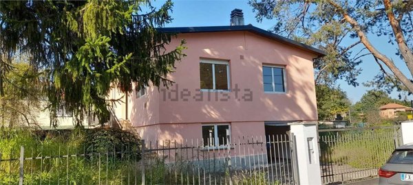 casa indipendente in vendita a Besozzo