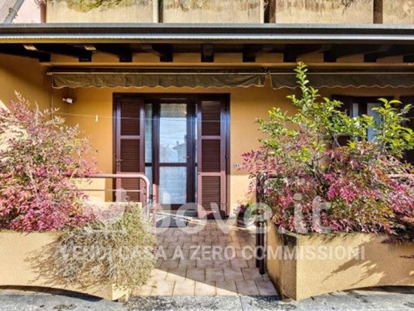 appartamento in vendita a Besozzo in zona Cardana