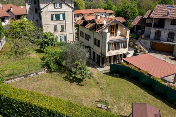 casa indipendente in vendita a Besozzo