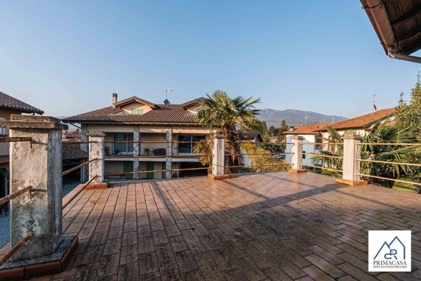 casa indipendente in vendita a Besozzo