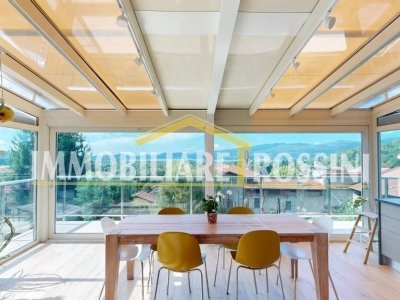 casa indipendente in vendita a Besozzo in zona Cardana