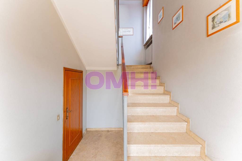 casa indipendente in vendita a Besozzo