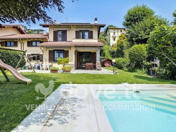 casa indipendente in vendita a Besozzo