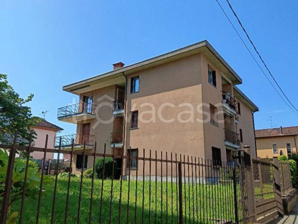 appartamento in vendita a Besozzo