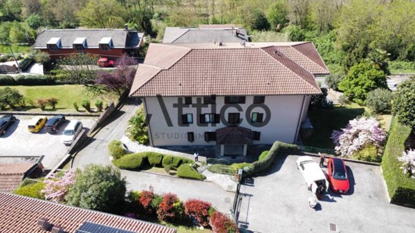 appartamento in vendita a Besozzo