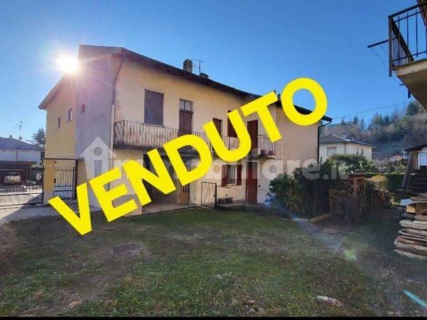 casa indipendente in vendita a Besozzo