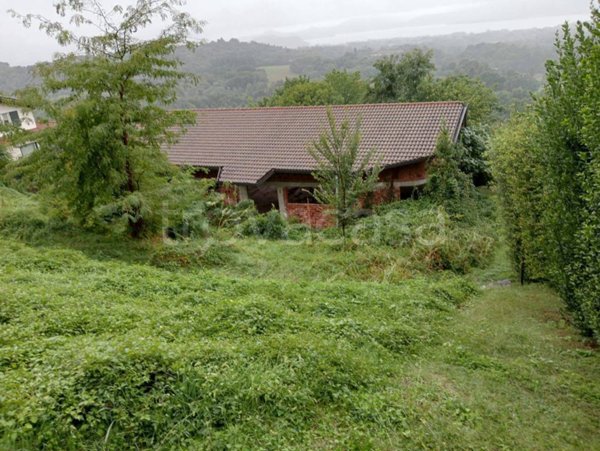 appartamento in vendita a Besozzo