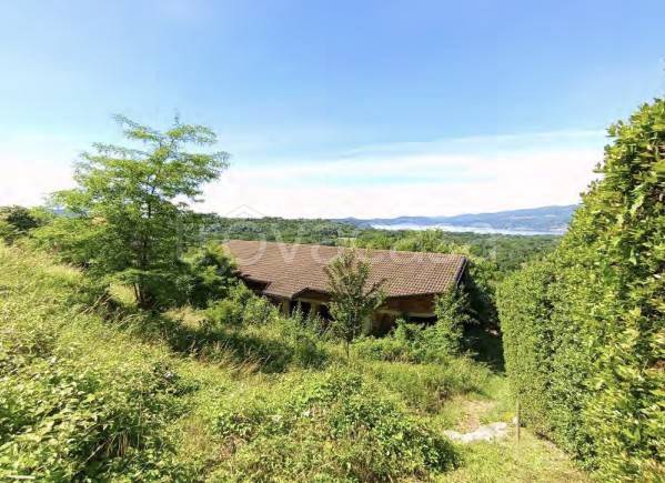 casa indipendente in vendita a Besozzo