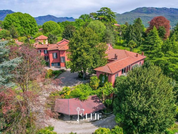 villa in vendita a Besozzo