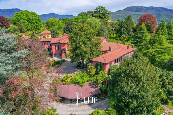villa in vendita a Besozzo