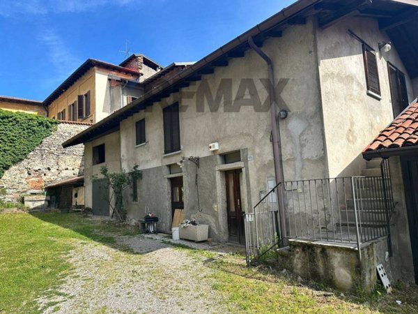 appartamento in vendita a Besozzo