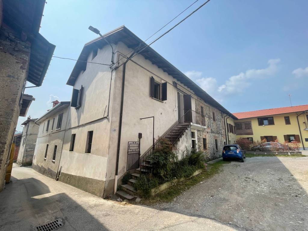 appartamento in vendita a Besozzo