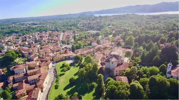 casa indipendente in vendita a Besozzo