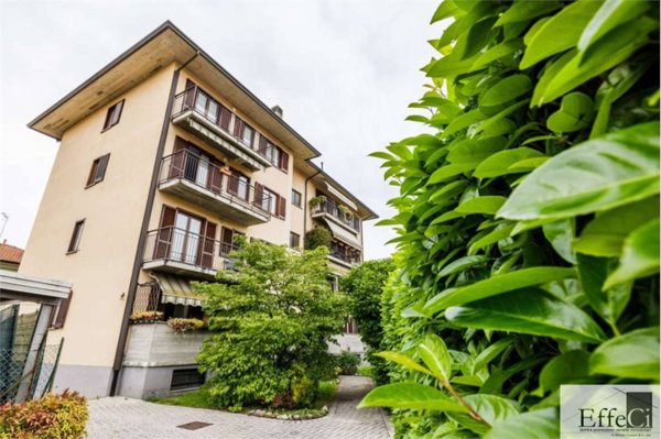 appartamento in vendita a Besozzo