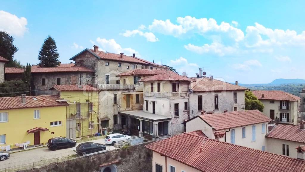 appartamento in vendita a Besozzo