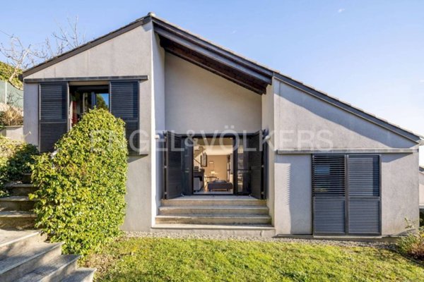 casa indipendente in vendita a Besozzo