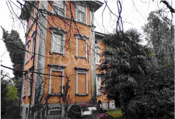 casa indipendente in vendita a Besozzo