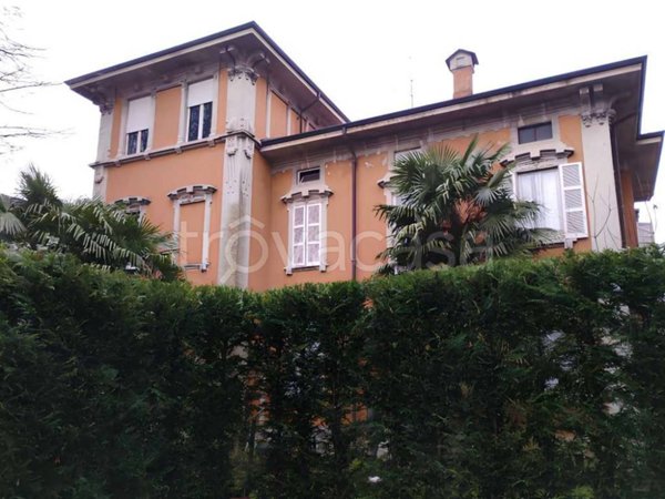 appartamento in vendita a Besozzo