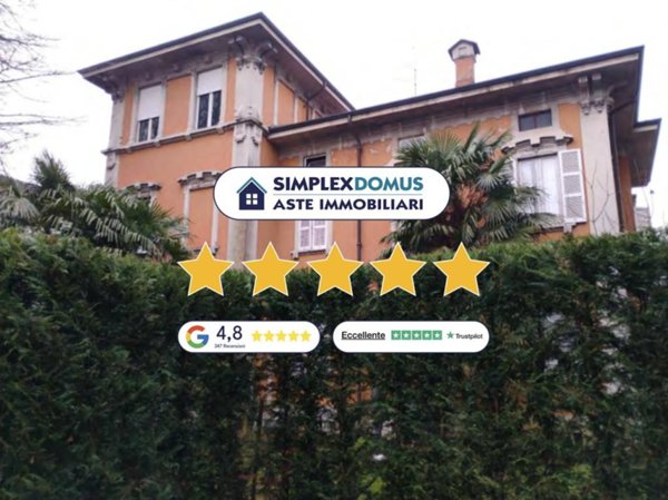casa indipendente in vendita a Besozzo