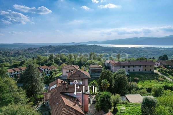 appartamento in vendita a Besozzo in zona Cardana