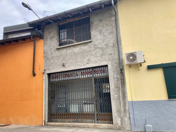 negozio in vendita a Biandronno