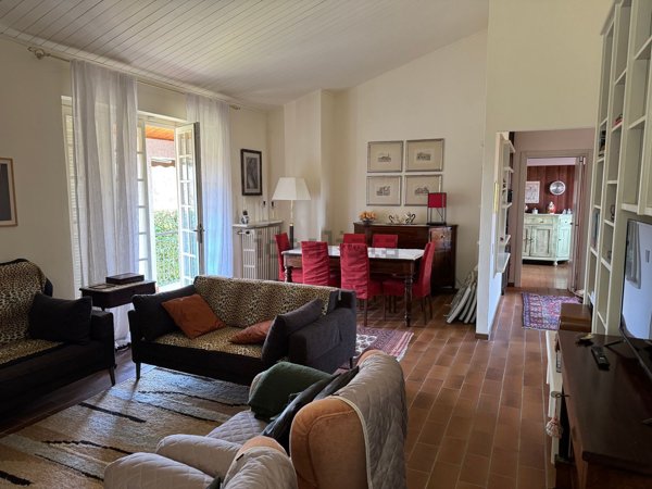 casa indipendente in vendita a Biandronno