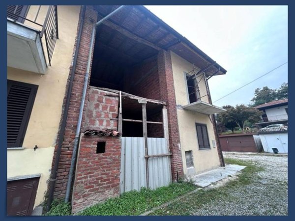 appartamento in vendita a Biandronno