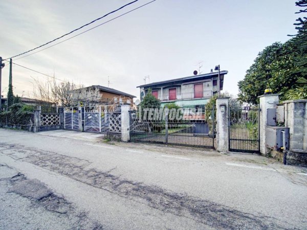 appartamento in vendita a Biandronno