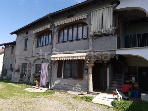 appartamento in vendita a Biandronno