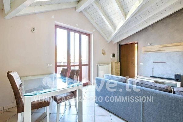 appartamento in vendita a Biandronno