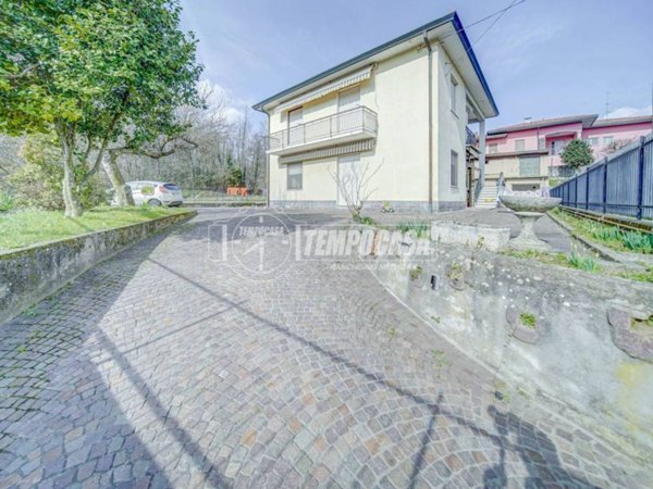 appartamento in vendita a Biandronno
