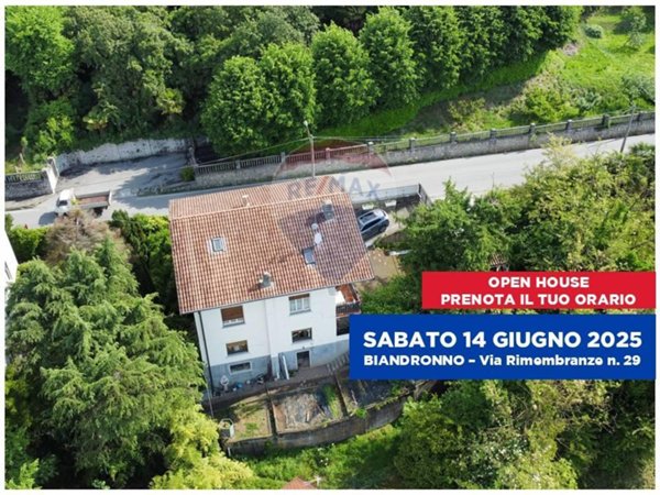 casa indipendente in vendita a Biandronno