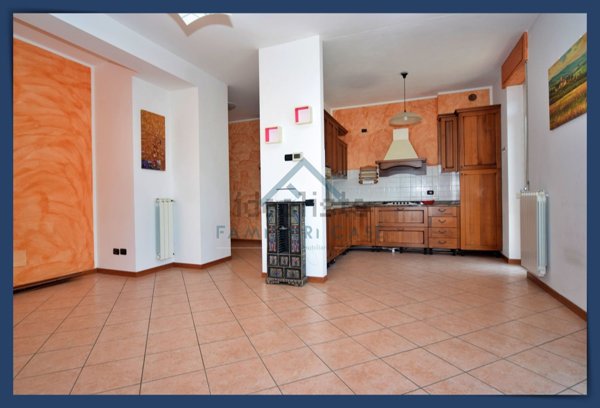 appartamento in vendita a Biandronno