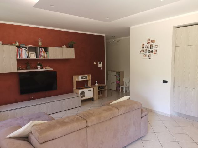appartamento in vendita a Biandronno
