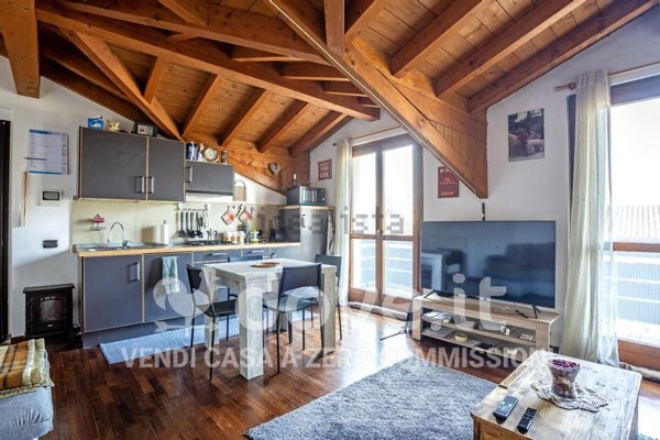 appartamento in vendita a Biandronno