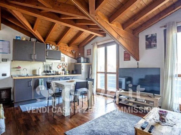 appartamento in vendita a Biandronno