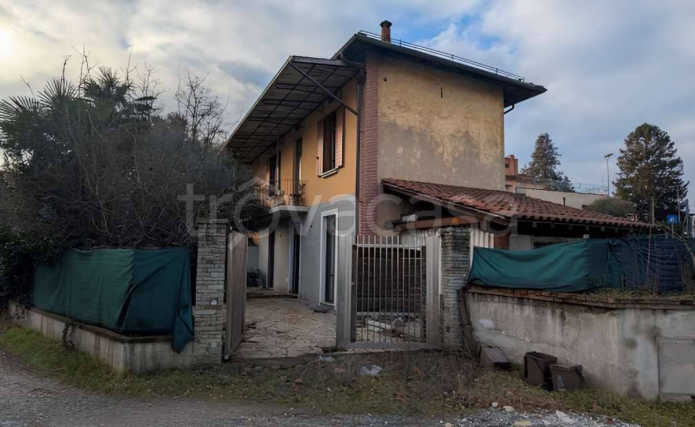 appartamento in vendita a Biandronno