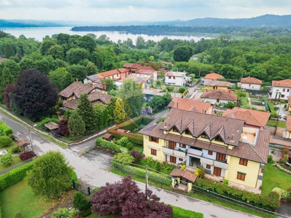 appartamento in vendita a Biandronno