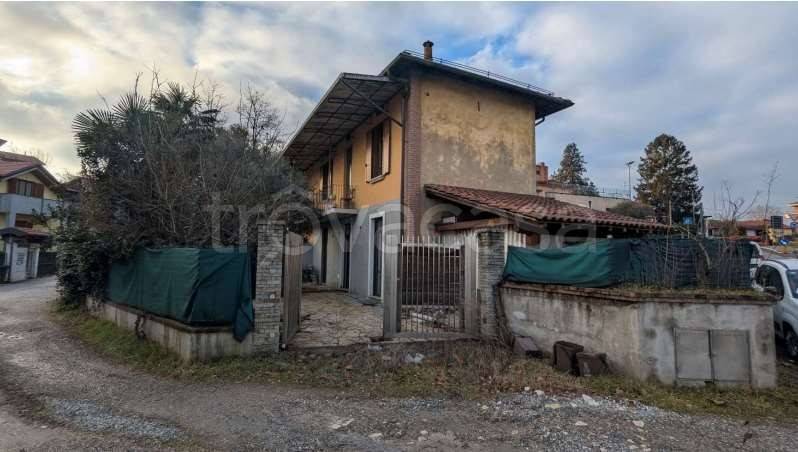 appartamento in vendita a Biandronno