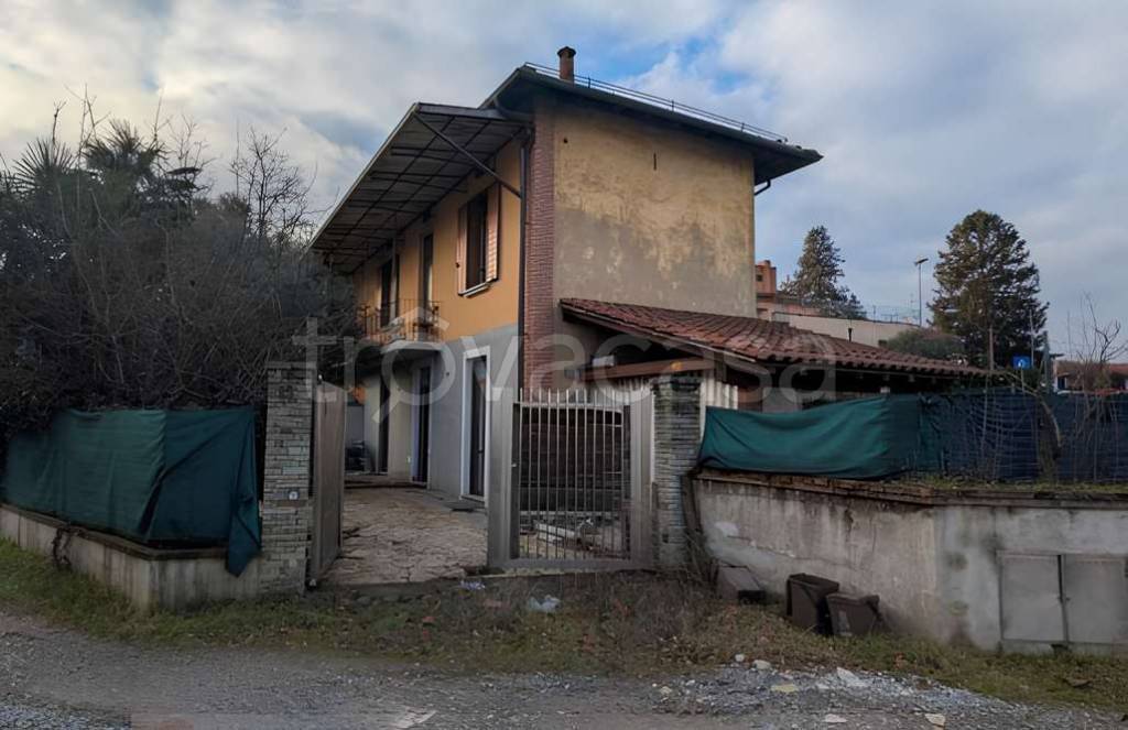 appartamento in vendita a Biandronno