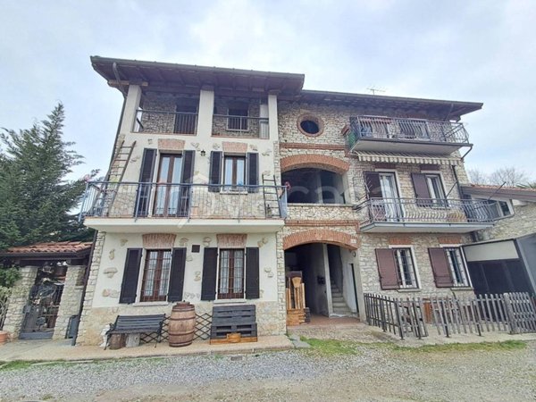 appartamento in vendita a Biandronno