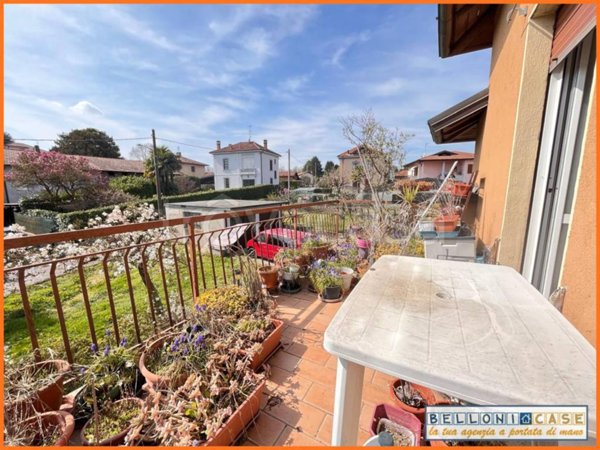 appartamento in vendita a Biandronno