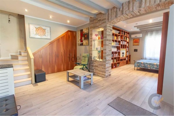 casa semindipendente in vendita a Biandronno