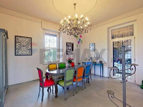 casa indipendente in vendita a Biandronno