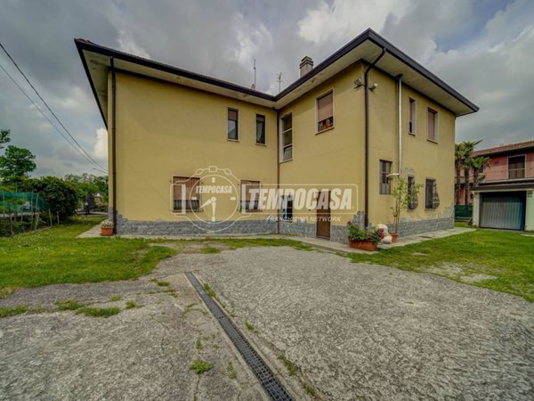 appartamento in vendita a Biandronno