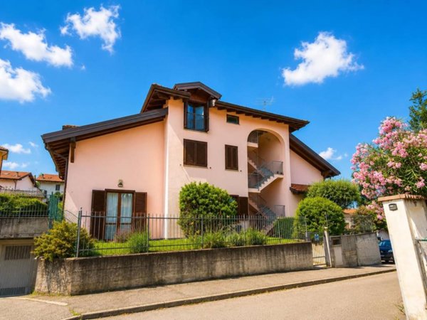 appartamento in vendita a Biandronno